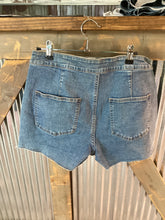 Load image into Gallery viewer, Made You Look Scort
