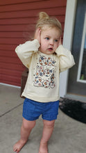 Load image into Gallery viewer, Hey Boo Sweatshirt

