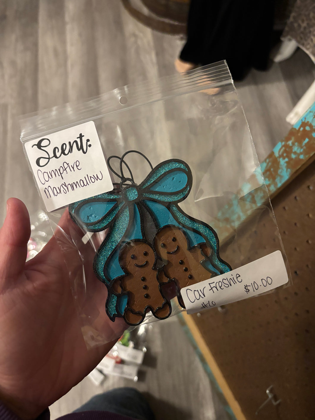 Booth #6 Ginger Bread Bow- Campfire Marshmellow