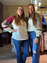 Load image into Gallery viewer, Raglan Stitch Sleeve Top
