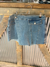 Load image into Gallery viewer, Made You Look Scort
