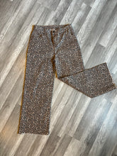 Load image into Gallery viewer, Leopard Jeans

