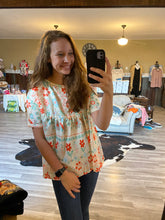 Load image into Gallery viewer, Floral Flow Top
