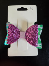 Load image into Gallery viewer, Booth #2 Single Leather Bows
