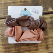 Load image into Gallery viewer, Scrunchies
