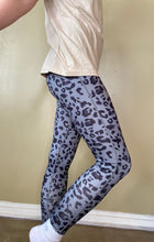 Load image into Gallery viewer, Leopard Leggings
